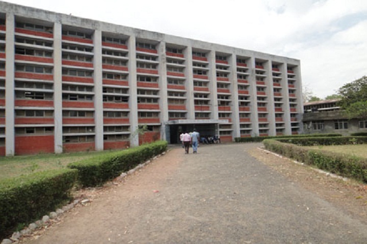 https://cache.careers360.mobi/media/colleges/social-media/media-gallery/11721/2019/2/27/Campus view of Government Polytechnic College Moga_Campus-view.JPG